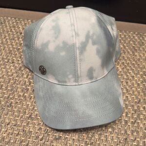 GAIAM - Blue / Gray Tie-Dye Baseball Cap